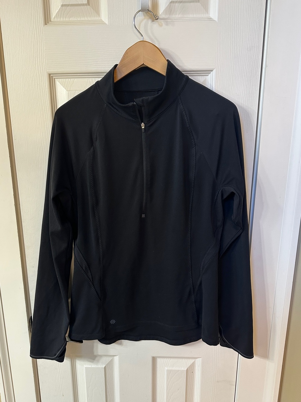 Athleta Quarter Zip Sweatshirt Women's M Black Pullover Athleisure Sporty